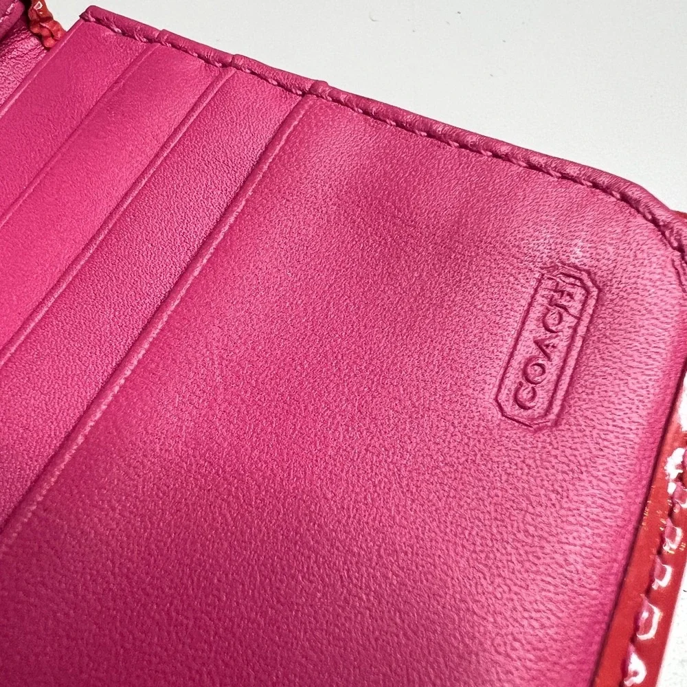 Coach Gallery Tote & Wallet Set – Red Patent Leather Embossed Signature, Style